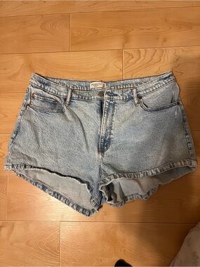 Abercrombie and Fitch Mom Shorts